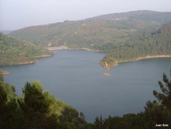 Albarellos_embalse_1